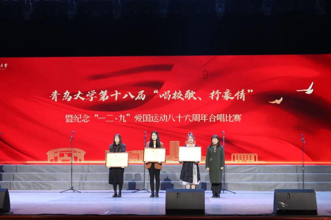 应采儿晒二胎儿子学说上海话，笑容好暖，颜值如何？